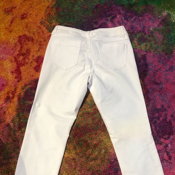 Beautiful hand painted white jeans! - Picture 3 of 5